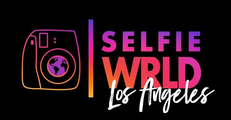 Selfie Wrld Logo